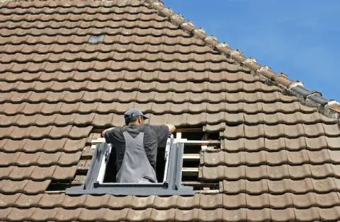 Pose de velux - Livry-Louvercy